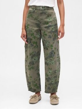 GAP Women’s Denim Barrel Jeans - Navy Label, Olive Camo Fabric
